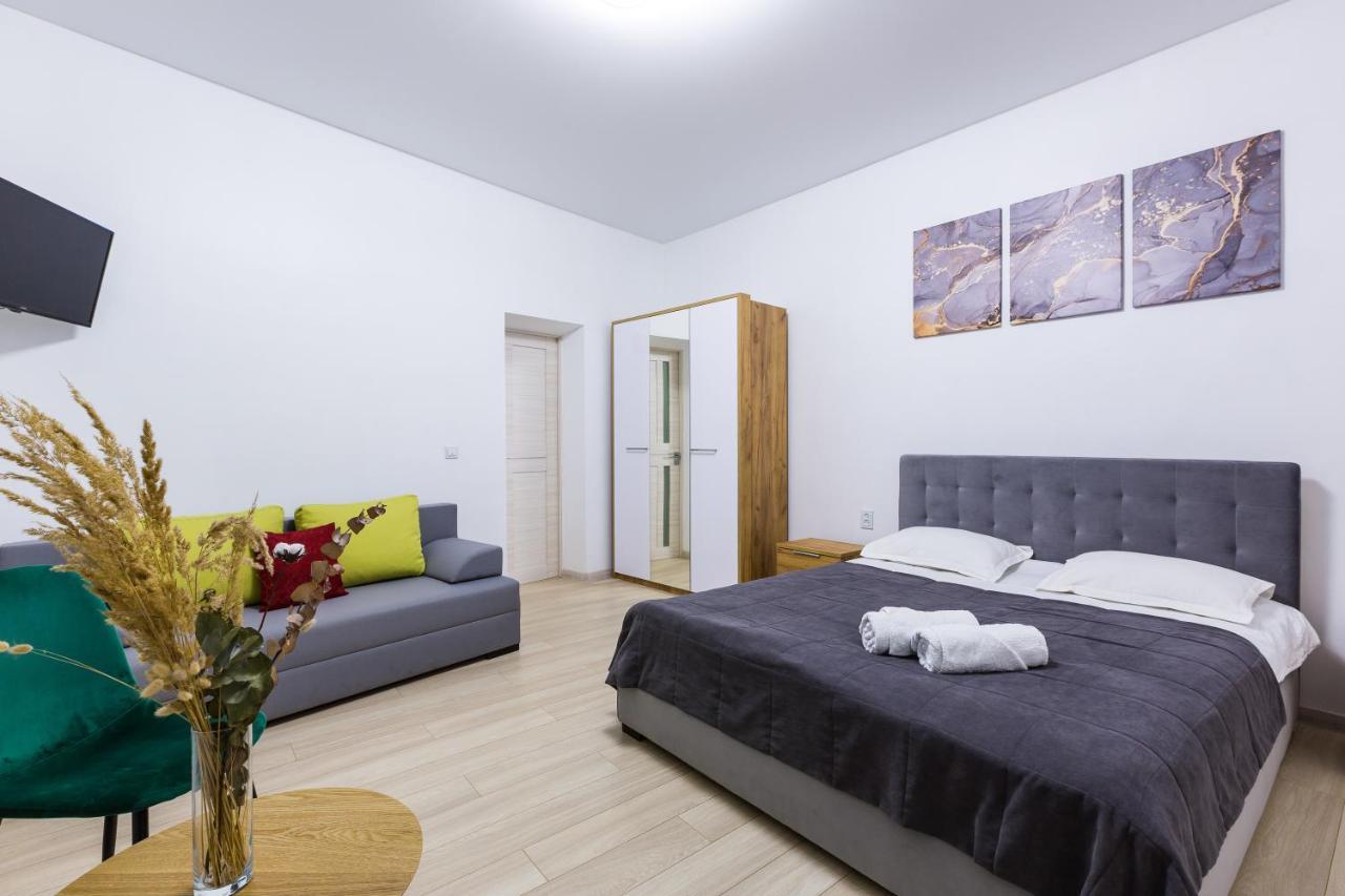 Vodna White Apartment Lviv Eksteriør billede